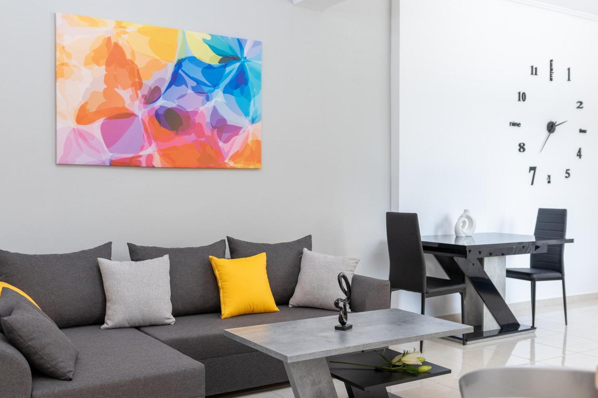 H4 Art Sparta Apartment Екстериор снимка